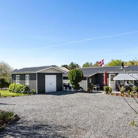 4 Bedroom Stunning In Feriehus *